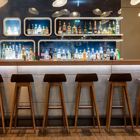 Motel One Frankfurt-Airport-3